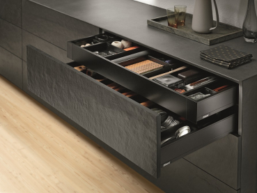 LEGRABOX pure Fronthalter, Höhe K, für Innenschubkasten li/re Inox ZI7.0KI0