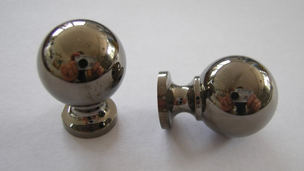 MASSIVER MESSINGKNOPF 25mm VERNICKELT BLANK