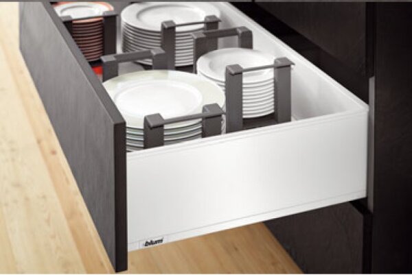 770C3002S blum LEGRABOX pure, seidenweiß matt Zarge C=176,8mm, NL=300 mm